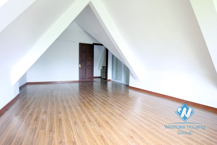 Lovely and elegant riverside villa for rent in Ciputra, Tay Ho, Hanoi